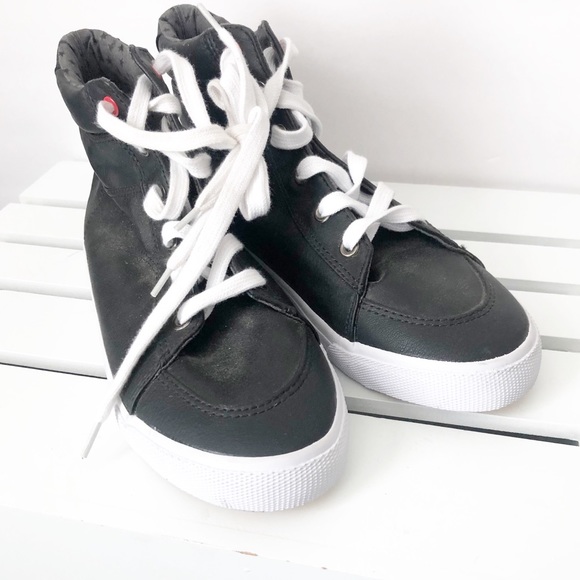 CAT & JACK black hi-tops sneakers STARS lining shoes SIZE Big boy 6 LIKE NEW - Picture 7 of 10
